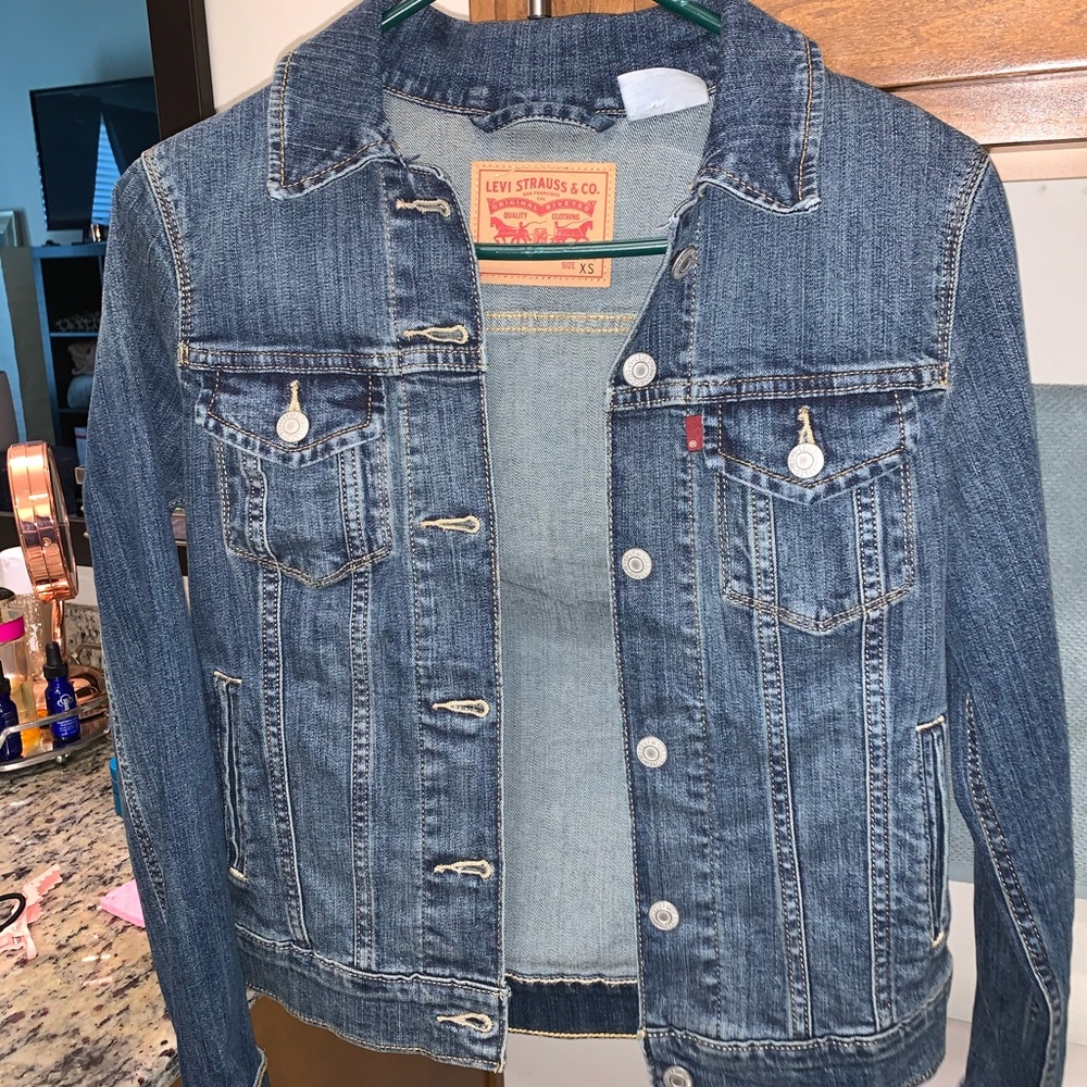 Levi’s Jean Jacket Gem